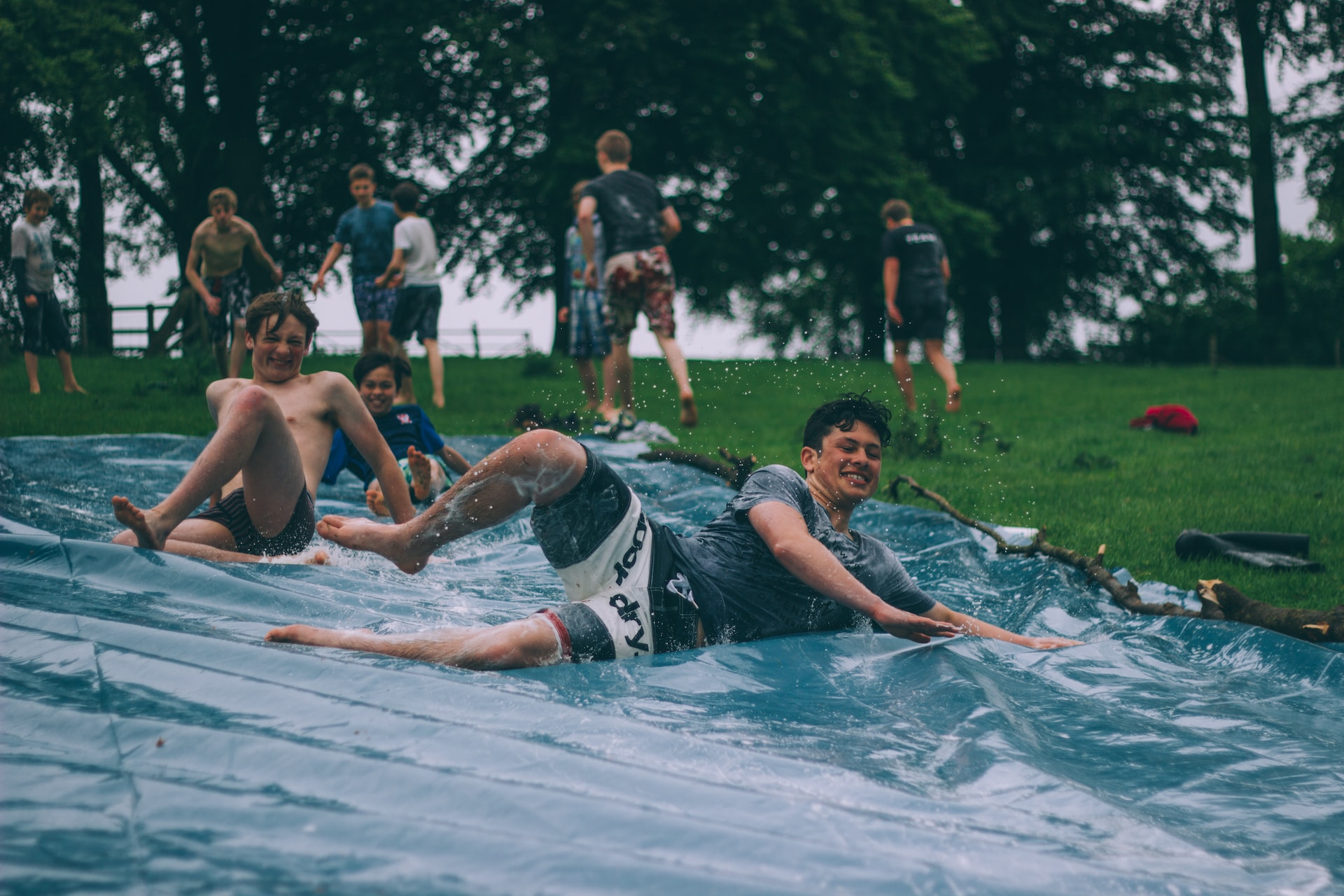 What Tarp to Use for Slip and Slide: A Comprehensive Guide